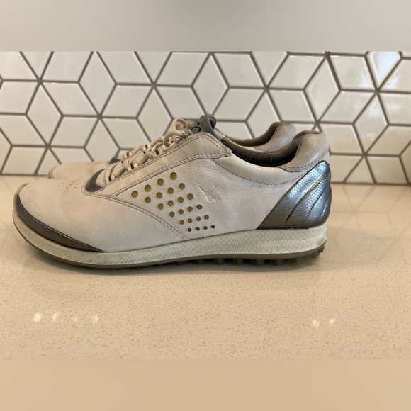 Ecco Women’s Golf Shoes SIZE 7 - Picture 4 of 11